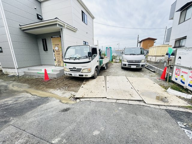 新築　高崎市双葉町　Heartful　Town　A号棟の駐車場|現地写真　駐車スペースは2台分可能です！
