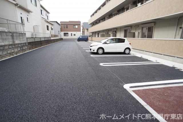 GLANZ.KⅡの駐車場