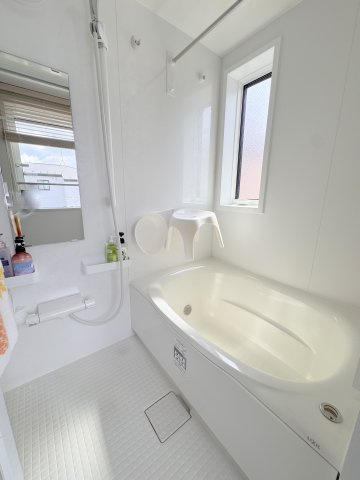 志茂2丁目一戸建て住宅の浴室