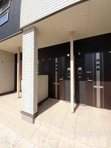 ポートレーゼ綾川Ｂのエントランス