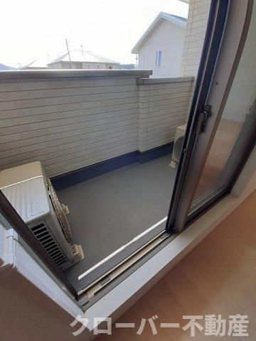 ポートレーゼ綾川Ｂのバルコニー