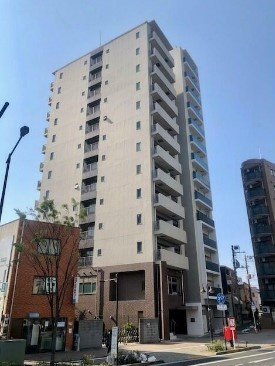 【外観】 | アイルズ東中野 | 鉄骨鉄筋コンクリート造のがっちりとした建物。