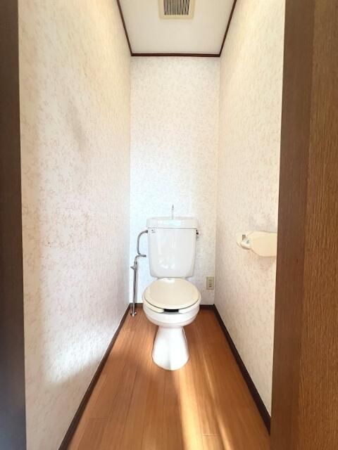 横浜市戸塚区舞岡町のアパートのトイレ