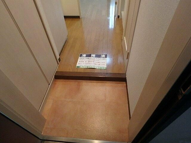サンテミリオン上井草の玄関