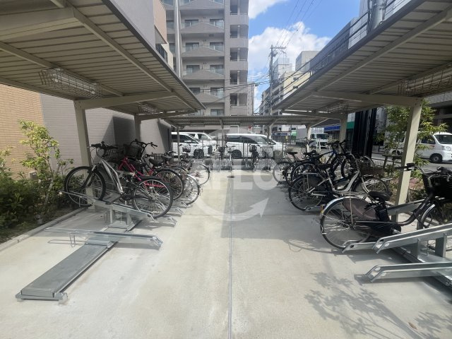 セレニテ江坂アリアのその他|駐輪場