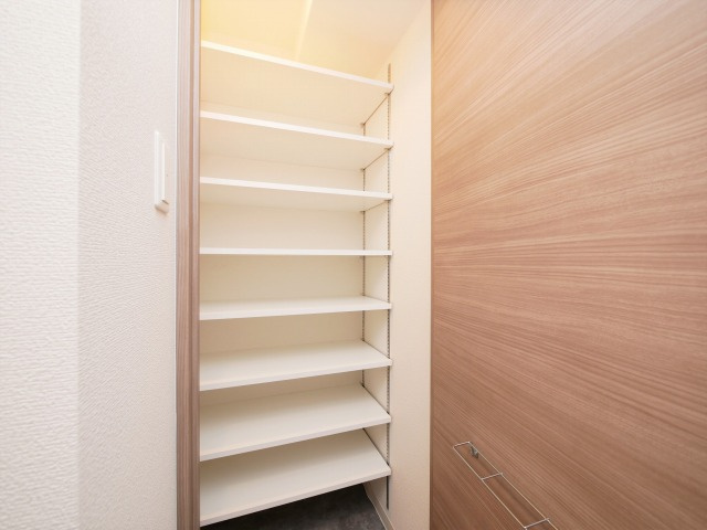 エスリード本町レジデンスの収納
