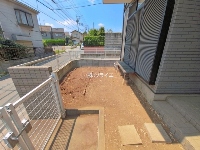 川越市中台元町１丁目　中古戸建の庭