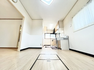 南青葉台一戸建ての居間・リビング