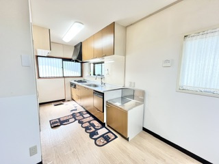 南青葉台一戸建てのキッチン