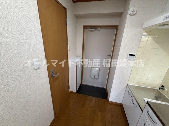 川崎市多摩区登戸の賃貸マンションの玄関