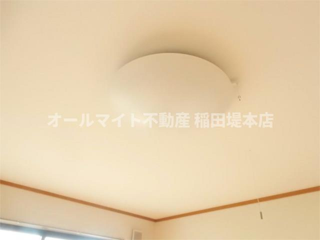 川崎市多摩区登戸の賃貸マンションの設備|照明（他室参照）
