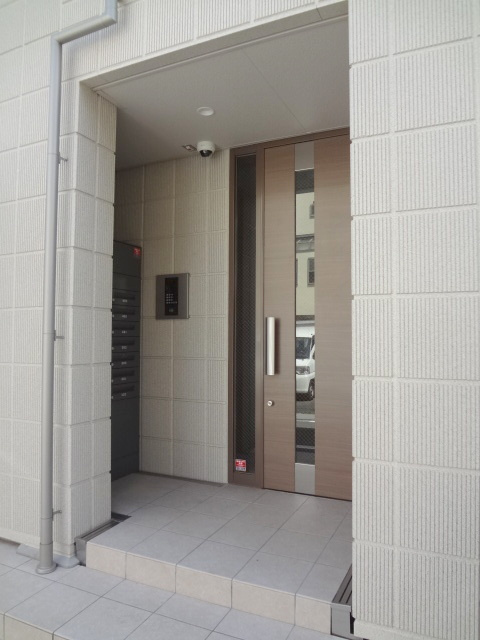 クラージュのエントランス