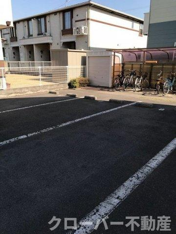 ガーデンハイツⅡ　Ｂの駐車場