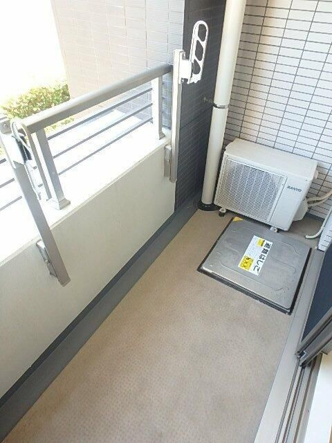 グランド・ガーラ代々木参宮橋のバルコニー