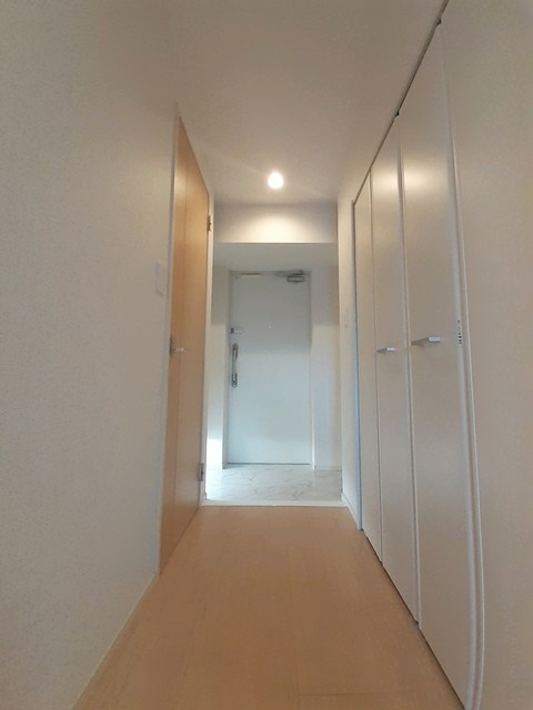 エムウッド　グラーツィアの玄関