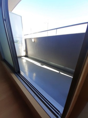 【バルコニー】 | Ｓｍａｌｌ　Ｌｕｘｕｒｙ | 開放的で明るい空間を演出してくれるバルコニーです