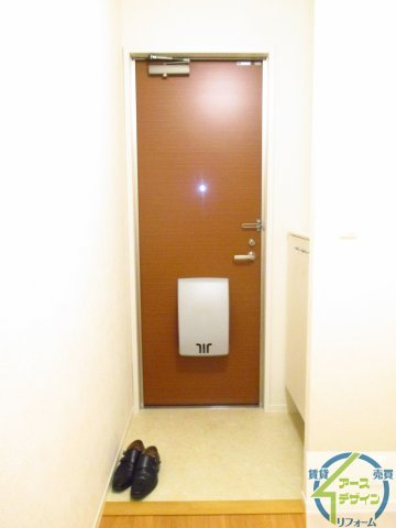 サンスーシーA棟の玄関|※類似写真