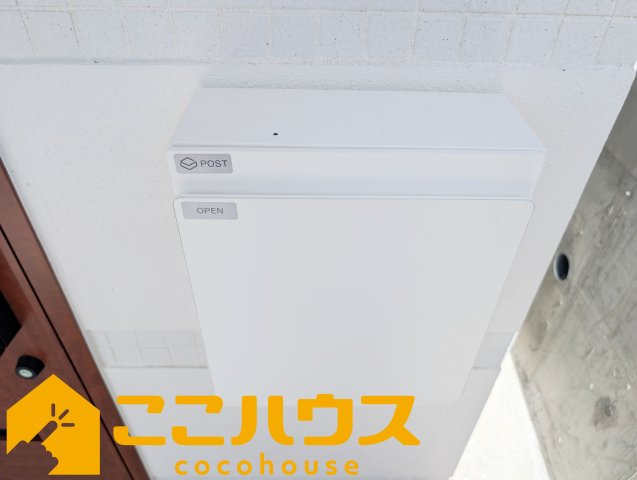 浦添市大平　新築戸建て　全1棟の設備|郵便ポスト