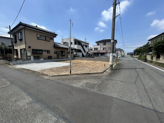 新築　前橋市南町４丁目　Heartful　Town　A号棟の前面道路含む現地写真|現地写真　北側接道幅員約6ｍ　東側接道幅員約4ｍ　