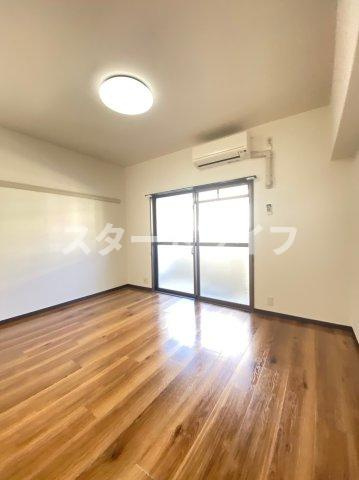 大阪市東淀川区東中島３丁目の賃貸マンションの寝室