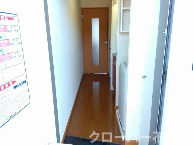 レオパレスＧｒｏｏｖｅｒの玄関