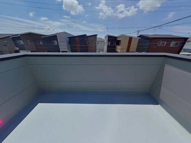 岡山市中区山崎　一戸建てのバルコニー|外からの目が気にならないバルコニーで洗濯物が干せます。