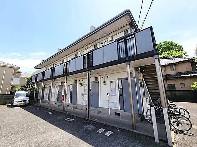 ウィステリアⅡのエントランス