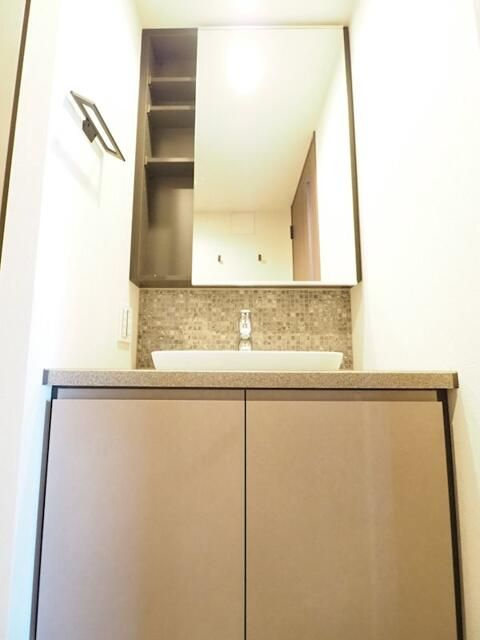 クロスレジデンス日本橋本町の洗面所