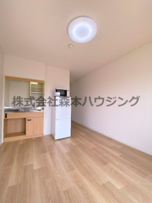 【洋室】 | 　忍ヶ丘マンション | 落ち着いた色調の洋室です