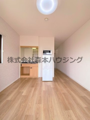 【洋室】 | 　忍ヶ丘マンション | ゆったりとした洋室です