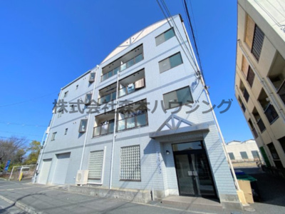 【外観】 | 　忍ヶ丘マンション | 外はこのようになっています