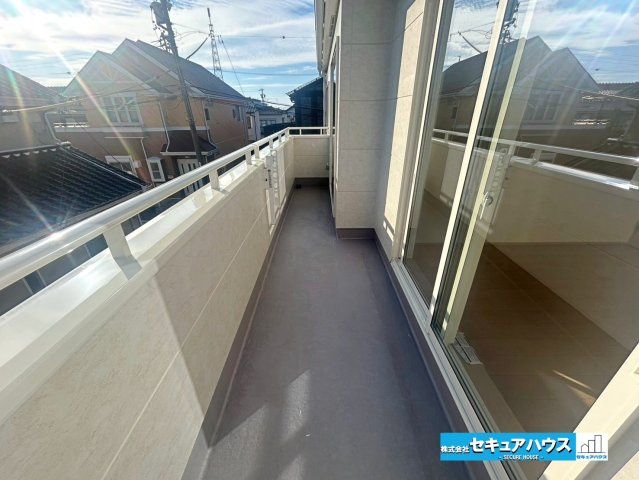 【同施工物件ご案内可能】豊明市栄町大根　全１棟の前面道路含む現地写真|事前予約にて現地ご見学いただけます！お気軽にお問い合わせください♪
■株式会社　セキュアハウス■
住宅ローンに強く、知識、経験豊富なスタッフ在籍
お客様に寄り添い、ご成約後もサポート致します。　　　　