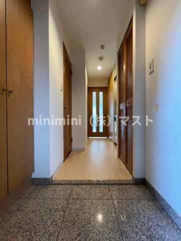 エスティライフ難波西の玄関