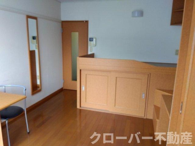レオパレスデュ　エヴァンジイルの寝室