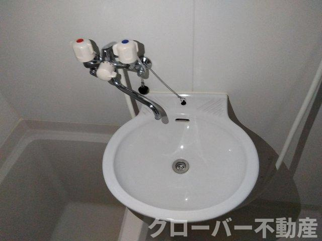 レオパレスデュ　エヴァンジイルの洗面所
