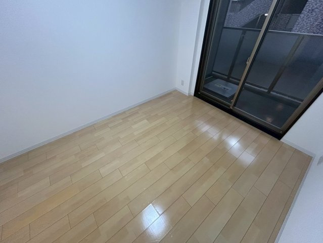 アーデンタワー本町イーストの洋室