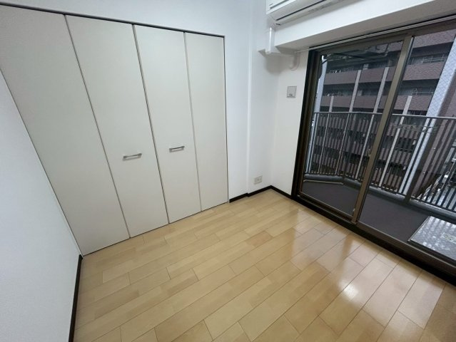 アーデンタワー本町イーストの洋室