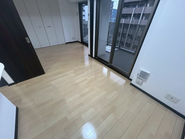 アーデンタワー本町イーストの居間・リビング