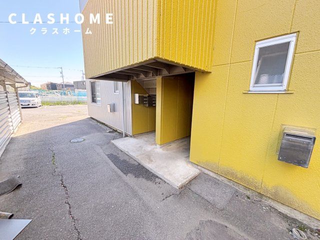 ハイツ高根　　刈谷市近郊の賃貸はクラスホーム刈谷店のエントランス