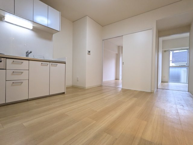 パークサイド南大井の居間・リビング|こちらの居間で趣味の時間をお楽しみください