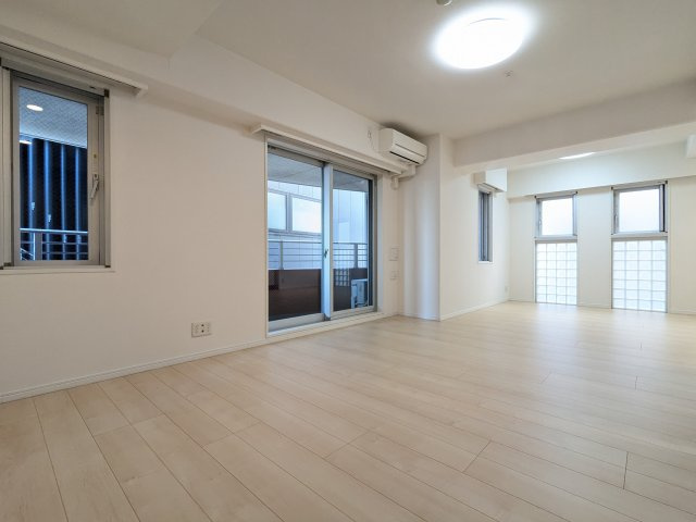 エムジー目黒駅前の居間・リビング|使いやすい居間です