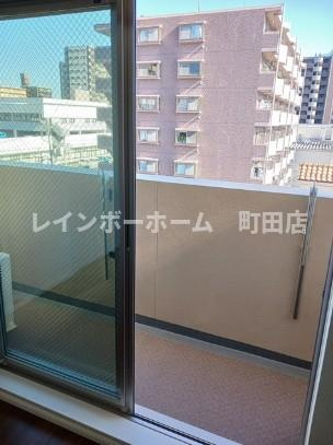 ディアコート本厚木※初期費用分割あと払いサービス利用可能物件のバルコニー