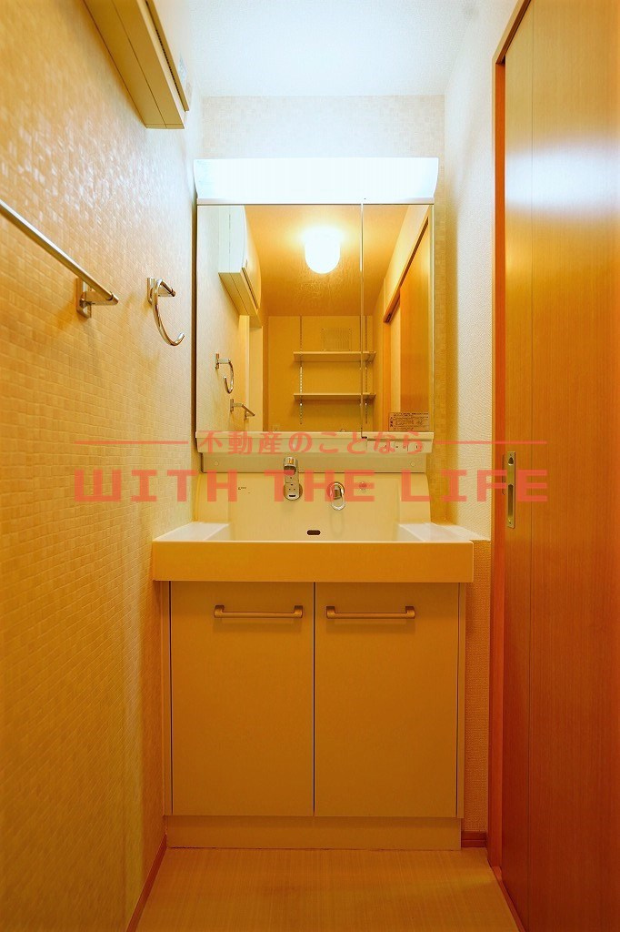 ディアコート合川【キャッシュバック対象物件】の独立洗面台|朝の身支度には欠かせない独立洗面化粧台
