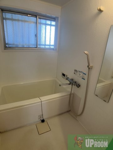 春日井中央マンションの浴室