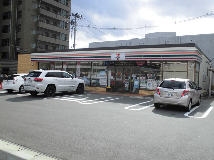 グランディール 三河|セブンイレブン福島野田町３丁目店