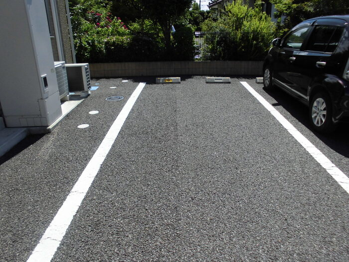 リバークレスト Ⅲの駐車場|駐車場