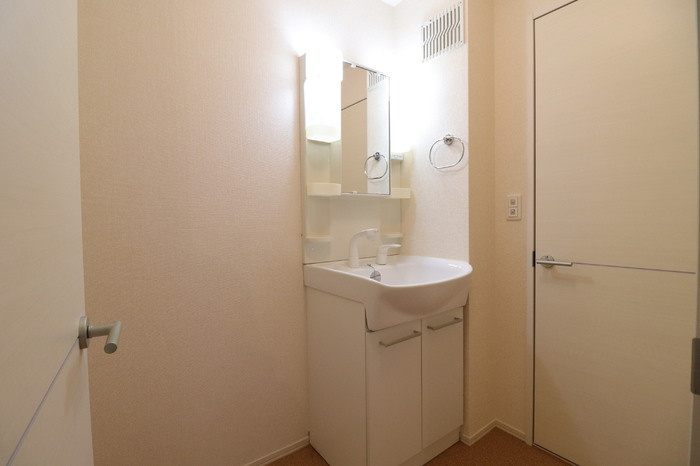 Ｄ－Ｒｏｏｍ蓬莱の独立洗面台|洗面室