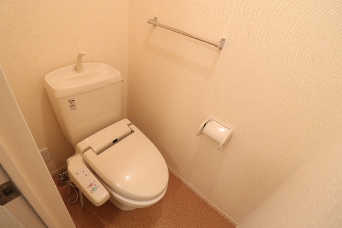 Ｄ－Ｒｏｏｍ蓬莱|温水洗浄暖房便座付き