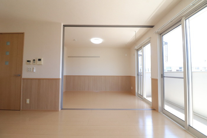 Ｄ－Ｒｏｏｍ並柳の洋室|南側洋室