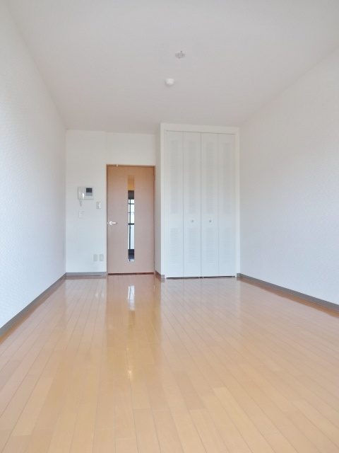 ベルディオガーデンの洋室|同タイプで違う部屋の写真です。